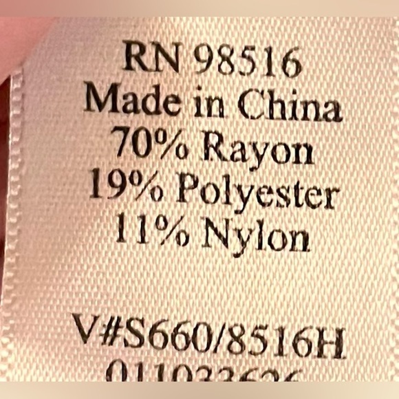 Coldwater Creek Black Women’s Button Blouse SZ 8 Professional Office Easy Care - Picture 7 of 15